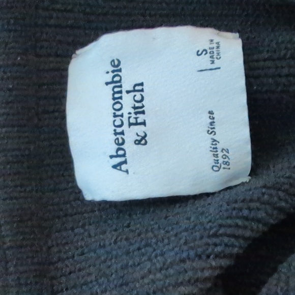 Aercrombie & Fitch black sweater cropped collared - Picture 2 of 6